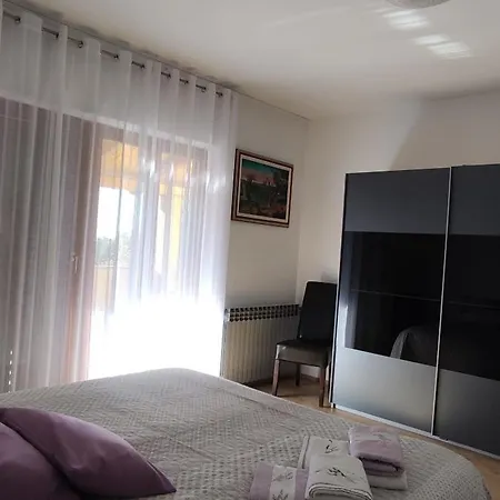Pino Apartmán *